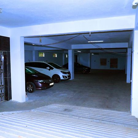 Sri Nilayam Inn Tirupati Kültér fotó